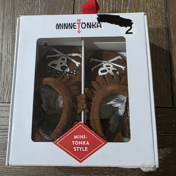 Minnetonka Sail Into Mystic, Infant Size 2, NIB - Picture 8 of 13